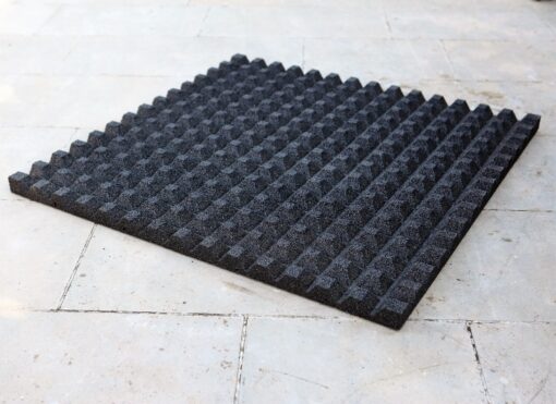 Dalles en caoutchouc NOIR - 1m x 1m - 45mm (Ext) – Image 2
