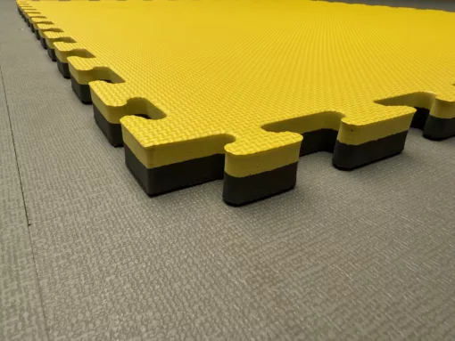 Tatami PREMIUM en mousse EVA (noir/jaune) – Ep 26mm – Image 8